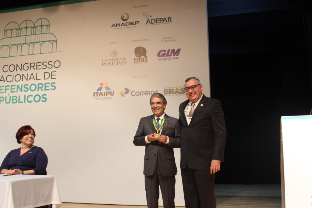 Read more about the article Ayres Britto defende autonomia da Defensoria Pública durante encerramento XII CONADEP