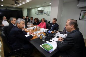 Read more about the article Reunião com ministro da Saúde discute ações para reduzir judicialização