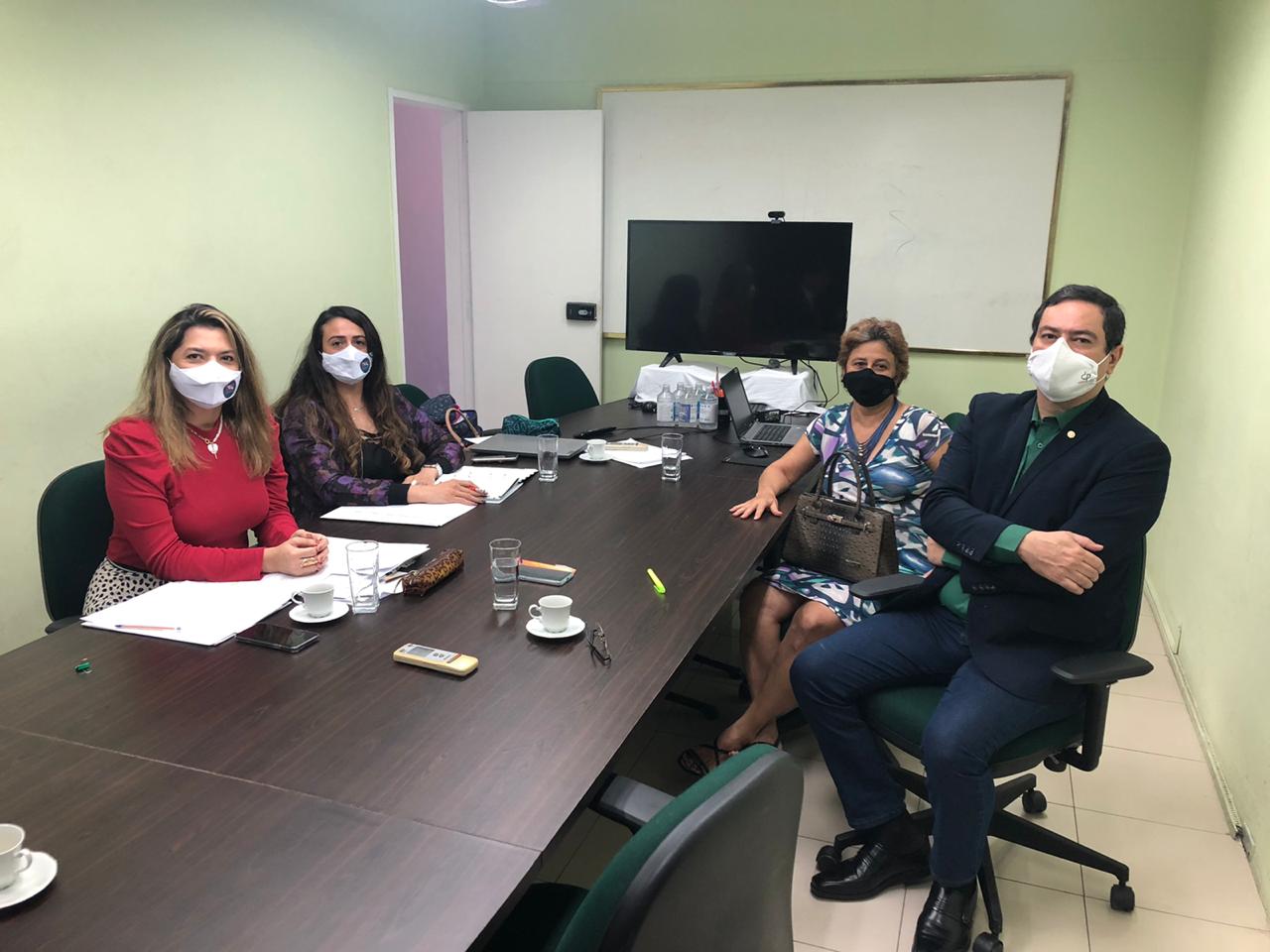 You are currently viewing Diretoria da ADPEP e Subdefensora Geral se reúnem com servidora do IGEPREV responsável por assuntos relacionados a aposentados e aposentadas